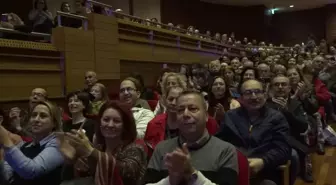 İzmir Uluslararası Mizah Festivali Başladı