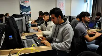 Antalya'da 'Siber Vatan' programı kapsamında öğrencilere eğitim verildi