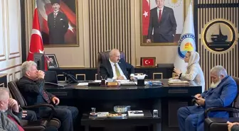 Araklı Belediye Başkanı Çebi, vatandaşları makamında kabul etti