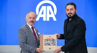 Bayrampaşa Belediye Başkanı Atila Aydıner, Anadolu Ajansı İstanbul Ofisini Ziyaret Etti