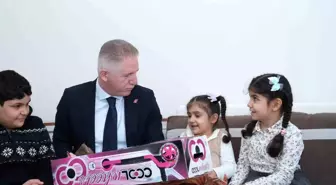 İstanbul Valisi Gül, 'Bir Çocuk Bir Dilek' Projesi Kapsamında 11 Çocuğun Dileğini Yerine Getirdi