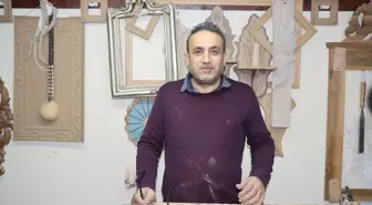 Adana'da Ahşap Oyma Ustası Kentin Tanıtımına Katkı Sağlıyor
