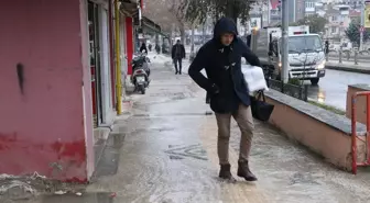 Edirne'de Patlayan Borudan Çıkan Su Sokakları Bastı