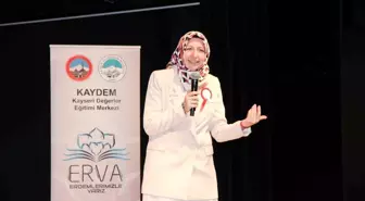 Erdemlerimizle Varız Projesi kapsamında 'Edep' konulu seminer düzenlendi