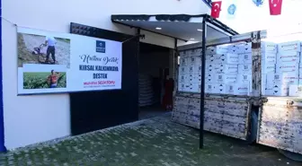 Karabağlar Belediyesi Üreticilere Ücretsiz Gübre Dağıtıyor