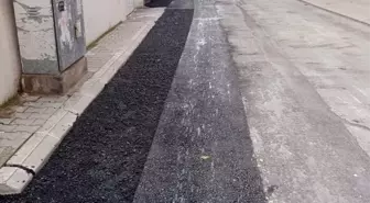 Mersin Akdeniz ilçesinde mahallelerde asfalt ve kaldırım çalışması yapıldı