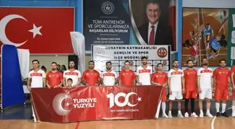 Nusaybin'de Cumhuriyet Kupası Voleybol Turnuvası Şampiyonu Belli Oldu