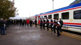 Turistik Doğu Ekspresi Erzincan'da karşılandı