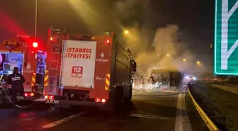 Bahçelievler Basın Ekspres Yolu'nda İETT Otobüsü Alev Alev Yandı