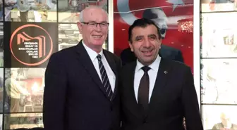 Odunpazarı Belediye Başkanı Kazım Kurt, Eskişehir Esnaf ve Sanatkarlar Odaları Birliği'ni ziyaret etti