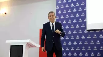 Erdoğan Arıkan, Derince'de Kişisel Gelişim Zirvesi'nde konuştu