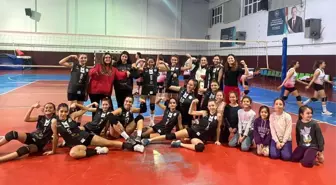 Germencik Belediyespor Voleybol Takımı İlk Galibiyetini Aldı