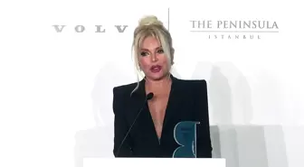 Ajda Pekkan, 'Yaşam Boyu İkon' ödülünü aldı
