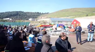 Körfez Belediye Başkanı Şener Söğüt, Park ve Bahçeler Müdürlüğü personeliyle bir araya geldi