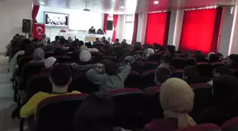 Bitlis'te Sultan Alparslan İmam Hatip Ortaokulu'nda Hafızlar Yarışması düzenlendi