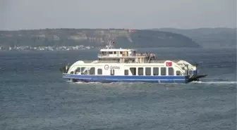 Bozcaada ve Gökçeada'ya feribot seferleri iptal edildi