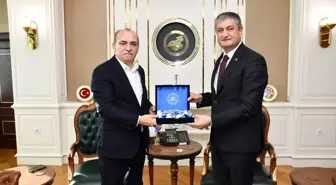 Büro Memur-Sen Genel Başkanı Yusuf Yazgan Karabük Valisi Mustafa Yavuz'u ziyaret etti