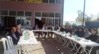 Bozyazı Kaymakamı esnaflarla bir araya geldi