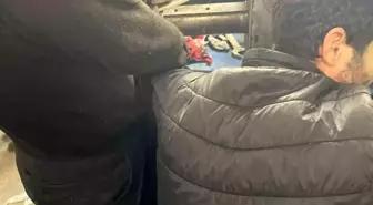 Tarsus'ta İşçi Pres Makinesine Kaptırarak Yaralandı