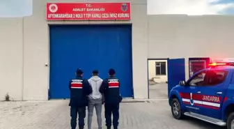 Afyonkarahisar'da 8 yıl 1 ay 22 gün hapis cezası ile aranan şahıs yakalandı