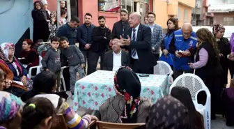 Seyhan Belediye Başkanı Akif Kemal Akay, Yenibey Mahallesi'nde Kadınlarla Buluştu