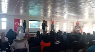 Çıldır'da Üniversite Öğrencilerine İnsan Hakları Konferansı