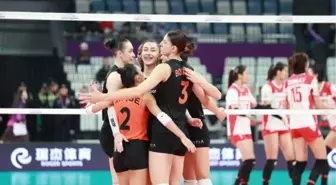 Eczacıbaşı Dynavit, Tianjin Bohai Bank'ı 3-0 yenerek yarı finale yükseldi