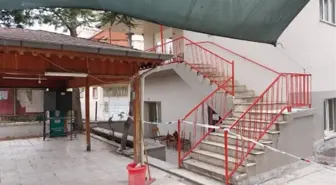 Kahvehanede Husumetli İki Kişi Arasında Silahlı Kavga: 1 Ölü