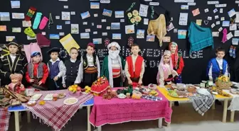 Samsun'da minik öğrenciler meyve sebze satarak okula bağışladı