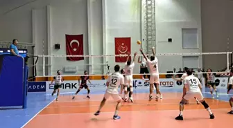 AXA Sigorta Efeler Ligi: TÜRŞAD: 3 Akkuş Belediyespor: 1