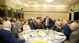 Körfez Belediye Başkanı 60+ Aktif Yaşlanma Kulübü'nü Tütünçiftlik Sahili'nde de hayata geçirecek