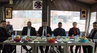 Çay Belediyesindeki 121 işçi, Hizmet-İş Sendikasına üye oldu