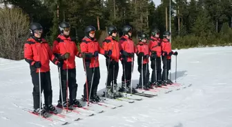 Sarıkamış Cıbıltepe Kayak Merkezi'nde JAK Timi Görev Başında