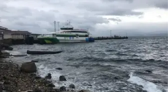 Marmara Denizi'nde Olumsuz Hava Koşulları Nedeniyle Feribot Seferleri İptal Edildi