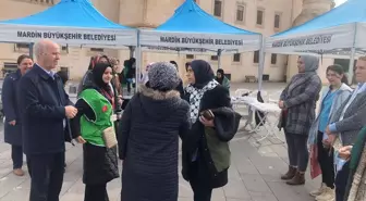 AK Parti Mardin Kadın Kolları Başkanı Sancar'dan Gazze için düzenlenen kermese ziyaret