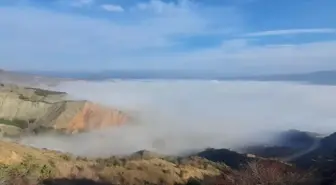 Çorum'un Dodurga ilçesinde sis etkili oldu