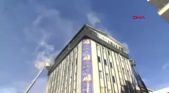 GÜNGÖREN'DE HASTANEDE YANGIN-1