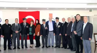 Karaman'da şehit polis aileleri ile emekli polisler düzenlenen programda bir araya geldi
