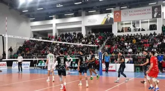 Develi Belediyespor AXA Sigorta Efeler Ligi'nde mağlup oldu