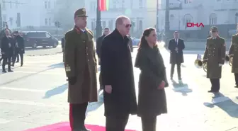 Cumhurbaşkanı Erdoğan, Macaristan'da resmi törenle karşılandı