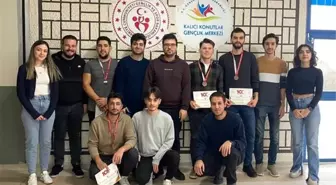 Düzce'de Yurtlar Arası Pool Bilardo Turnuvası Düzenlendi
