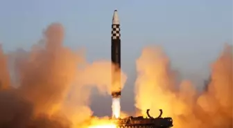 Kuzey Kore, ABD'nin nükleer saldırıların Kim Jung Un rejimini bitireceğini söylemesinden saatler sonra ikinci balistik füzeyi fırlattı