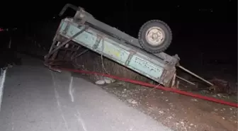 Manisa'da traktörle TIR çarpıştı: 2 yaralı