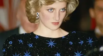 Prenses Diana'nın elbisesi açık artırmada 900 bin sterline satıldı