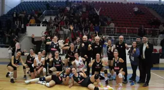 Söke Belediyesi Saldos Voleybol Takımı Didimspor'u mağlup etti