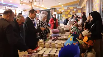 Ağrı'da anaokulu öğrencileri Gazze'ye yardım kermesi düzenledi