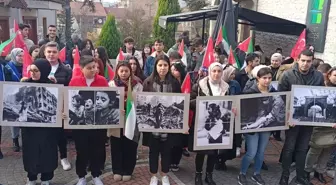 BARÜ Öğrencileri İsrail'in Filistin'e yönelik saldırılarını protesto etti