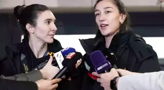 Dünya şampiyonu Eczacıbaşı Dynavit, yurda döndü