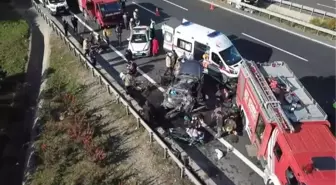 KUZEY MARMARA OTOYOLU'NDA OTOMOBİL TIR'A ÇARPTI: 6 YARALI-1