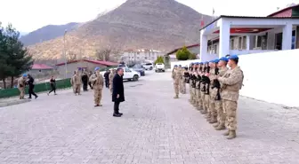 Şırnak Valisi ve Heyeti Askeri Birlikleri Ziyaret Etti